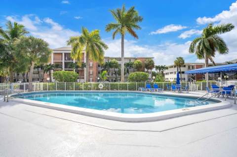 465 Paradise Isle Boulevard #110, Hallandale Beach FL - photo 23 of 26