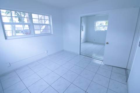 465 Paradise Isle Boulevard #110, Hallandale Beach FL - photo 10 of 26