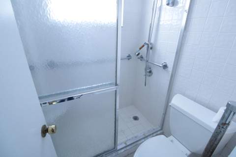 465 Paradise Isle Boulevard #110, Hallandale Beach FL - photo 14 of 26