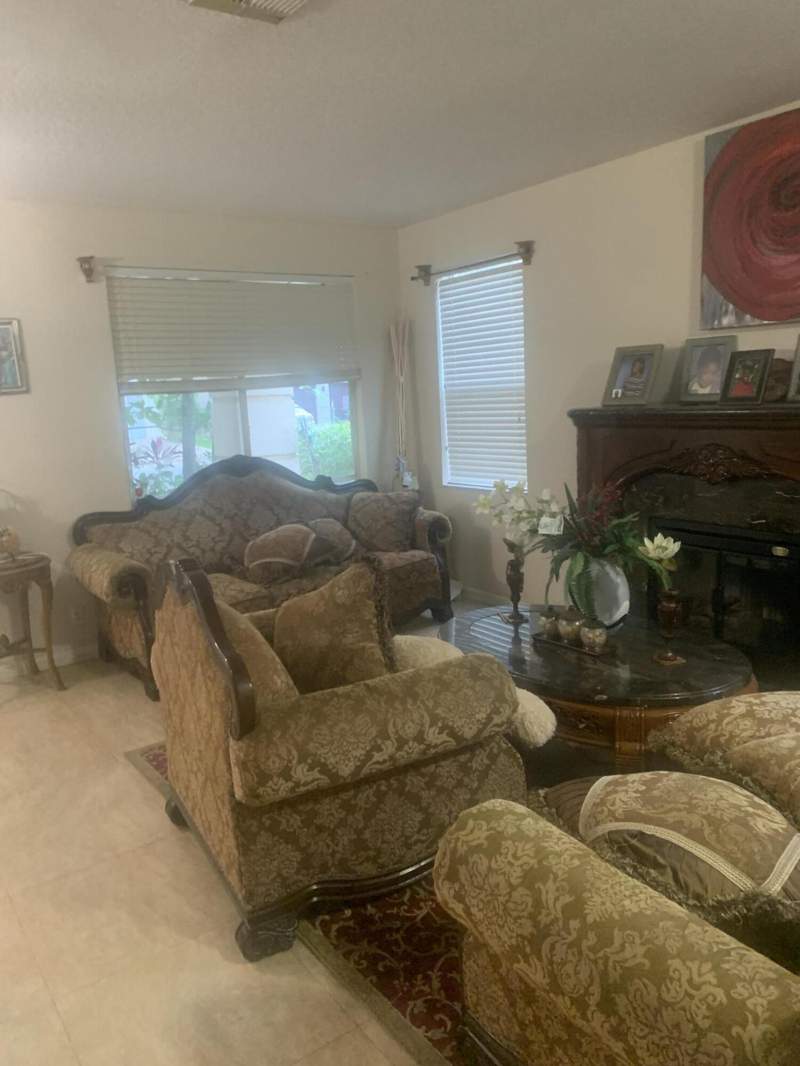 4 bedroom Single Family Residence at 433 Gazetta Way, Terracina Johnson Property, West Palm Beach — photo 4