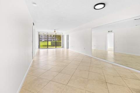 2561 Village Boulevard #103, West Palm Beach FL - photo 6 of 39