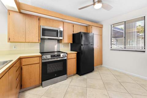 2561 Village Boulevard #103, West Palm Beach FL - photo 11 of 39