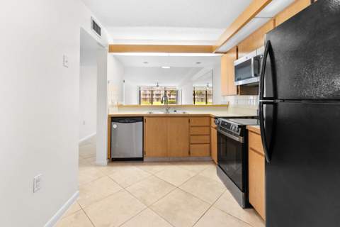 2561 Village Boulevard #103, West Palm Beach FL - photo 12 of 39