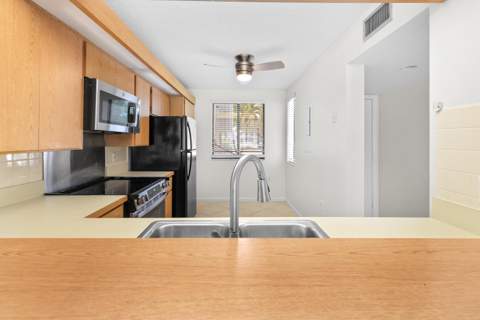 2561 Village Boulevard #103, West Palm Beach FL - photo 13 of 39