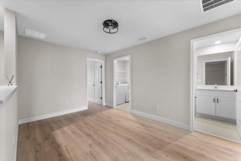 5661 Mentmore Drive, Mangonia Park FL - photo 16 of 42