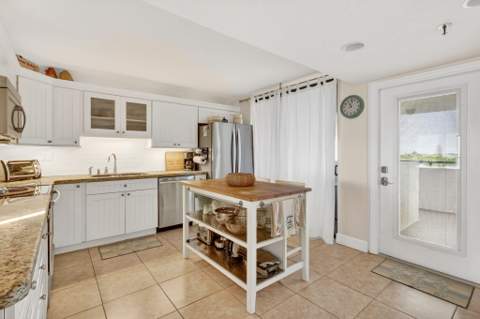 355 S Ocean Drive #602, Hutchinson Island FL - photo 12 of 69