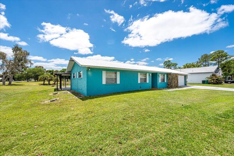 3 bedroom Single Family Residence at 6901 Salerno Road, Lakewood Park Unit 10, Fort Pierce — photo 5
