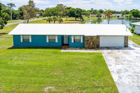6901 Salerno Road, Fort Pierce FL - photo 8 of 60