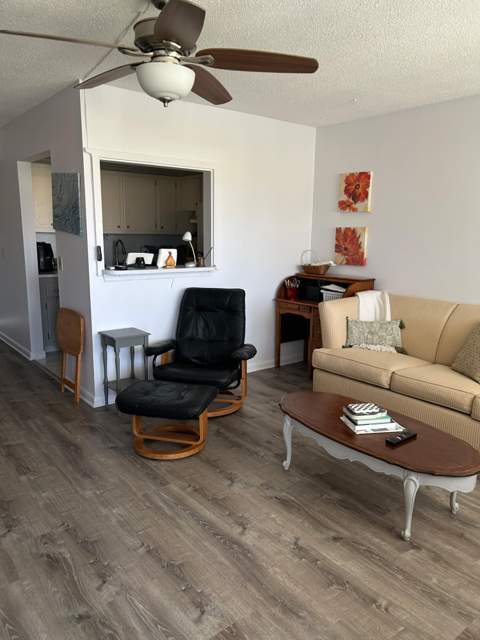 183 Dorchester #H, West Palm Beach FL - photo 20 of 27