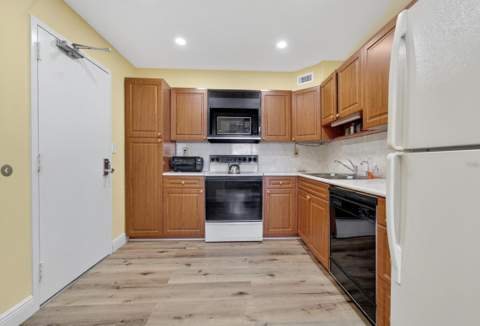 10777 W Sample Road #1212, Coral Springs FL - photo 13 of 31