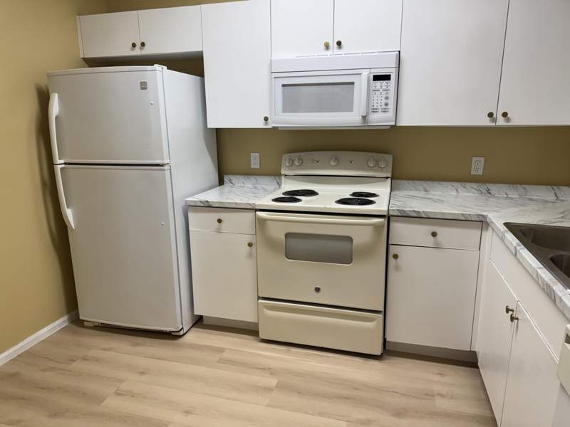 3 bedroom Condominium at 1133 Golden Lakes Boulevard #812, Belvedere Isles Condo No 3, West Palm Beach — photo 3