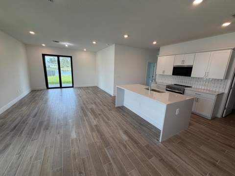 6781 SE Park Trace Drive, Stuart FL - photo 11 of 19