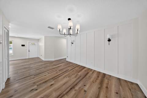 1451 SE Grapeland Avenue, Port St. Lucie FL - photo 9 of 38