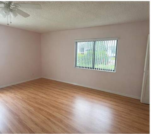 409 Pine Glen Lane #A-1, Greenacres FL - photo 9 of 38