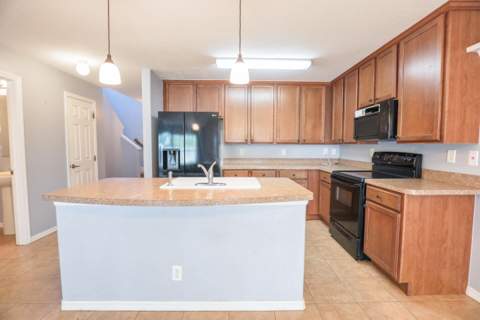5064 NW Coventry Circle, Port St. Lucie FL - photo 8 of 37