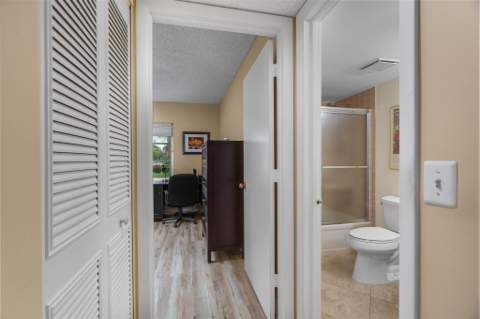6515 Kensington Lane #201, Delray Beach FL - photo 23 of 38