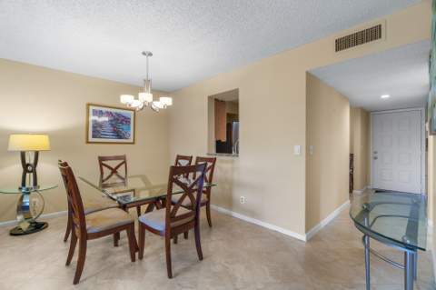 6515 Kensington Lane #201, Delray Beach FL - photo 11 of 38