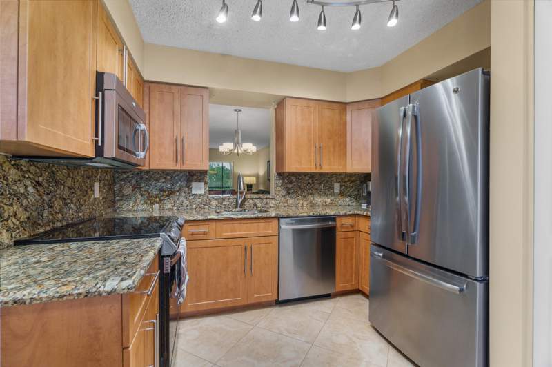 2 bedroom Condominium at 6515 Kensington Lane #201, Huntington Lakes Sec One, Delray Beach — photo 4
