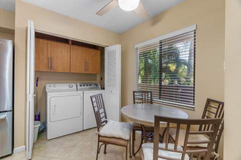 6515 Kensington Lane #201, Delray Beach FL - photo 8 of 38