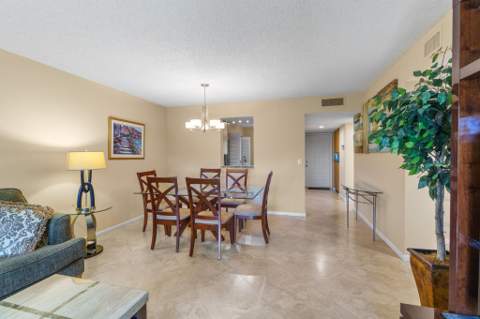 6515 Kensington Lane #201, Delray Beach FL - photo 14 of 38