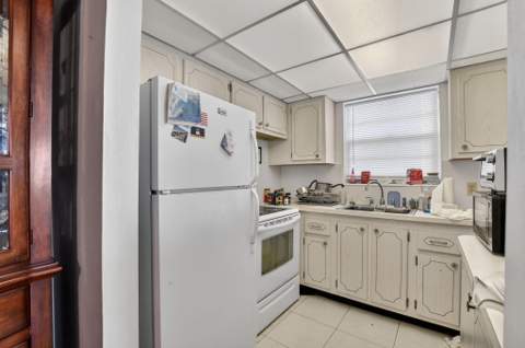 313 Durham Circle #I, Deerfield Beach FL - photo 8 of 72