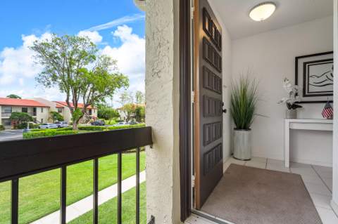 21218 Lago Circle #F, Boca Raton FL - photo 7 of 40
