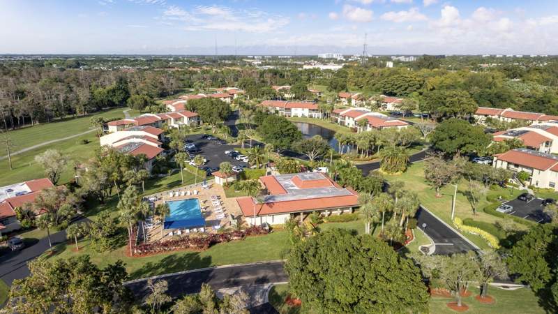 2 bedroom Condominium at 21218 Lago Circle #F, Fairways Of Boca Lago Condo, Boca Raton — photo 5