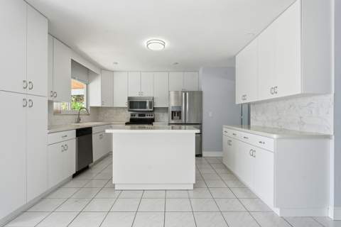 420 SE Streamlet Avenue, Port St. Lucie FL - photo 13 of 47