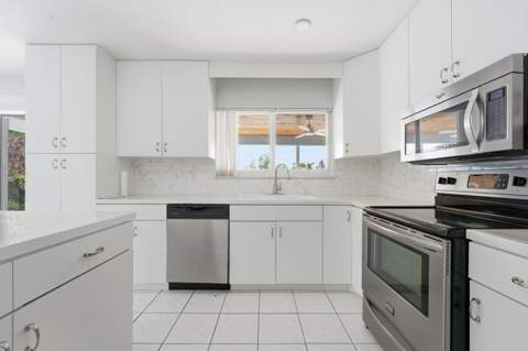 420 SE Streamlet Avenue, Port St. Lucie FL - photo 14 of 47