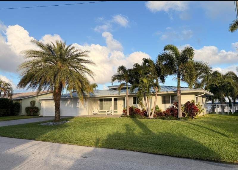 3 bedroom Single Family Residence at 3910 NE 26th Avenue, Venetian Isles 2nd Sec, Lighthouse Point — photo 2