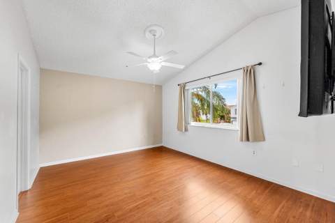 331 NW 101st Terrace, Pembroke Pines FL - photo 20 of 36