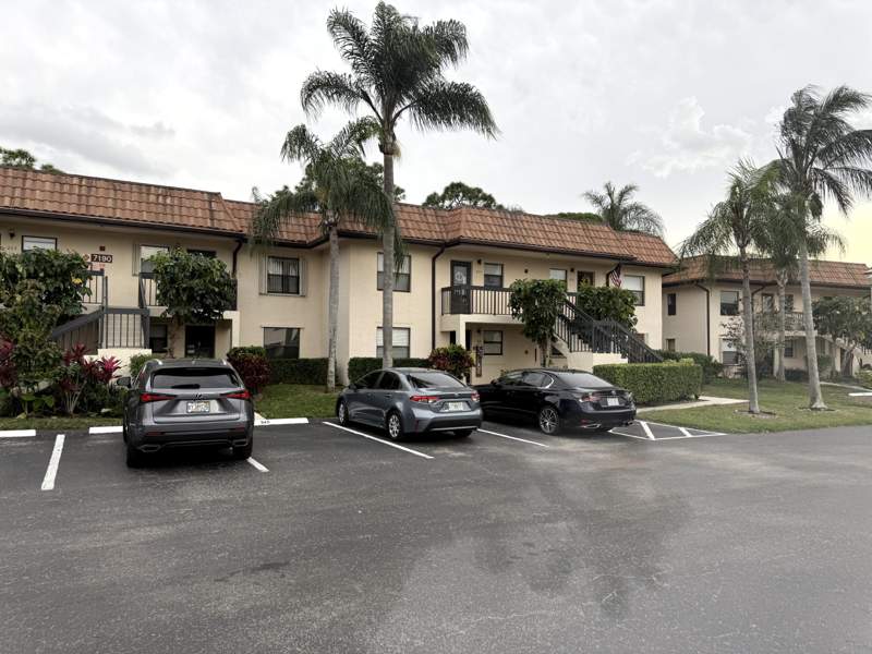 2 bedroom Condominium at 7190 Golf Colony Court #105, Lucerne Lakes Golf Colony Condos, Lake Worth — photo 3