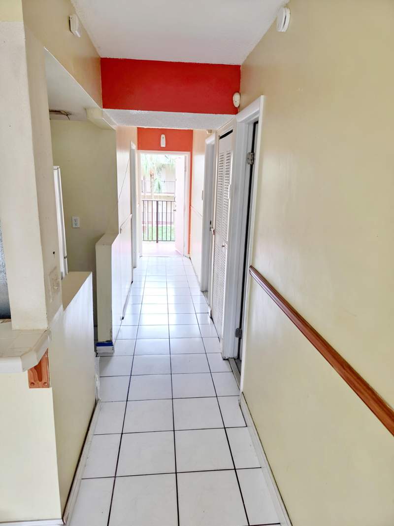2 bedroom Condominium at 3253 Riverside Drive #D-301, Palm Court Condo, Coral Springs — photo 3