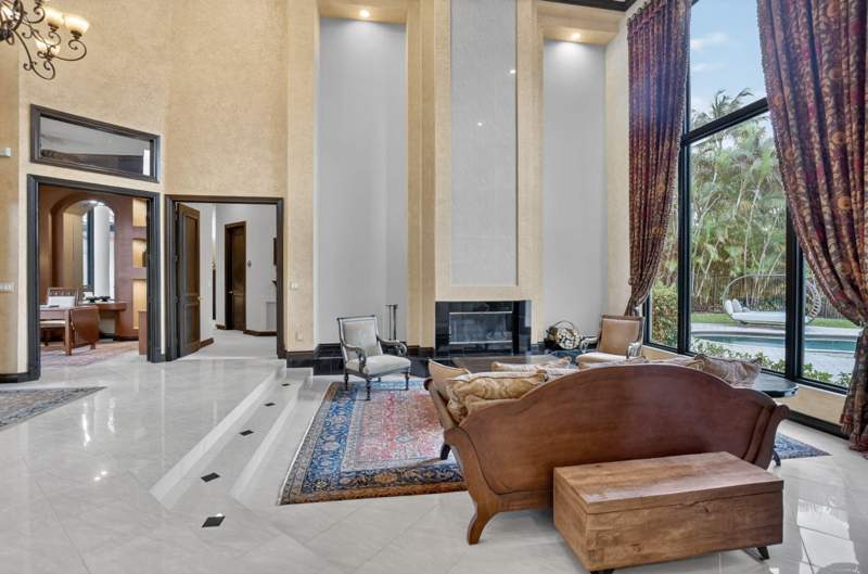 5 bedroom Single Family Residence at 19220 Fox Landing Drive, Fox Landing, Boca Raton — photo 5