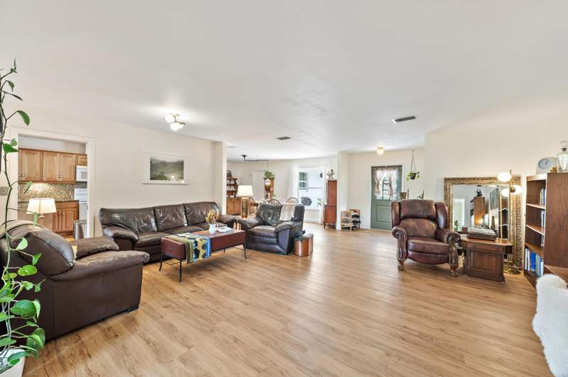 3 bedroom Single Family Residence at 9831 Hyacinth Circle, Palm Beach Gardens 6, Palm Beach Gardens — photo 5
