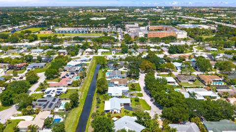 9831 Hyacinth Circle, Palm Beach Gardens FL - photo 24 of 28