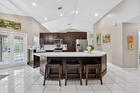 18743 Cape Sable Drive, Boca Raton FL - photo 6 of 42