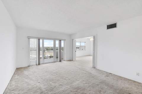 1500 S Ocean Boulevard #1101, Lauderdale-By-The-Sea FL - photo 6 of 32