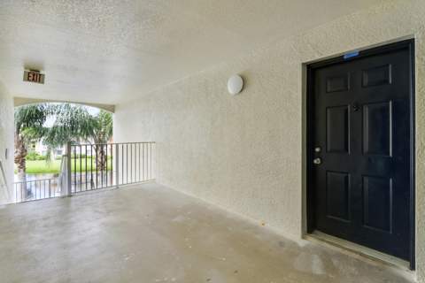 121 SW Palm Drive #Unit 306, Port St. Lucie FL - photo 6 of 54