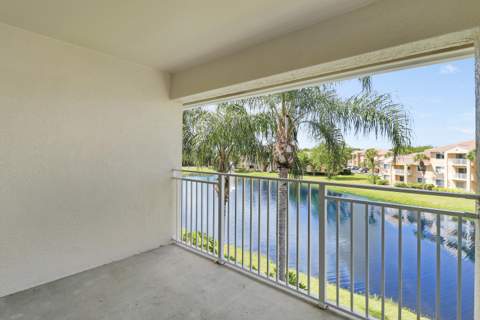 121 SW Palm Drive #Unit 306, Port St. Lucie FL - photo 12 of 54
