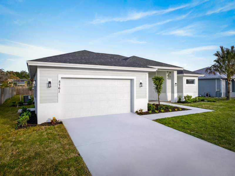 4 bedroom Single Family Residence at 5761 NW Cone Street, Port St Lucie Section 46 1st Replat, Port St. Lucie — photo 2