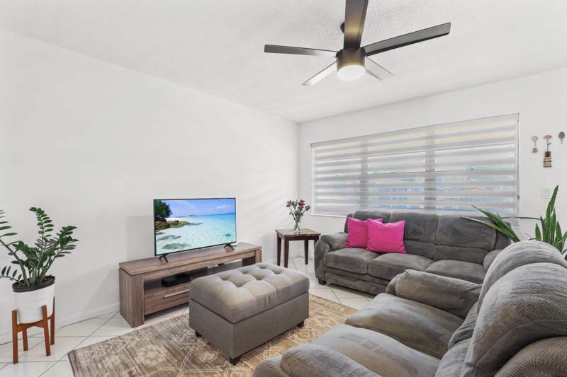 1 bedroom Condominium at 215 Sheffield I, Sheffield Condos A To Q, West Palm Beach — photo 3