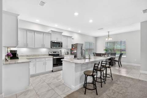 674 NE Turtleback Trail, Port St. Lucie FL - photo 12 of 40