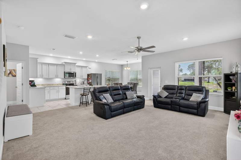 4 bedroom Single Family Residence at 674 NE Turtleback Trail, River Place On The St Lucie No 10 1st Replat, Port St. Lucie — photo 5