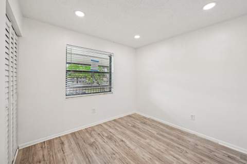 6001 Shakerwood Circle #203, Tamarac FL - photo 16 of 31