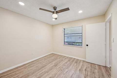 6001 Shakerwood Circle #203, Tamarac FL - photo 20 of 31
