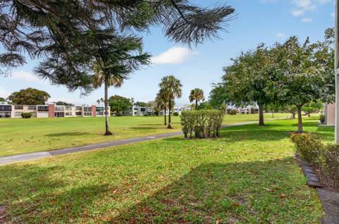 7321 NW 18th Street #107, Margate FL - photo 6 of 34