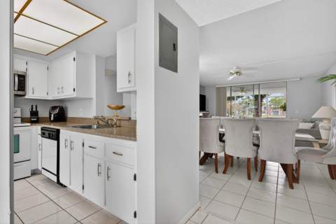 7321 NW 18th Street #107, Margate FL - photo 12 of 34