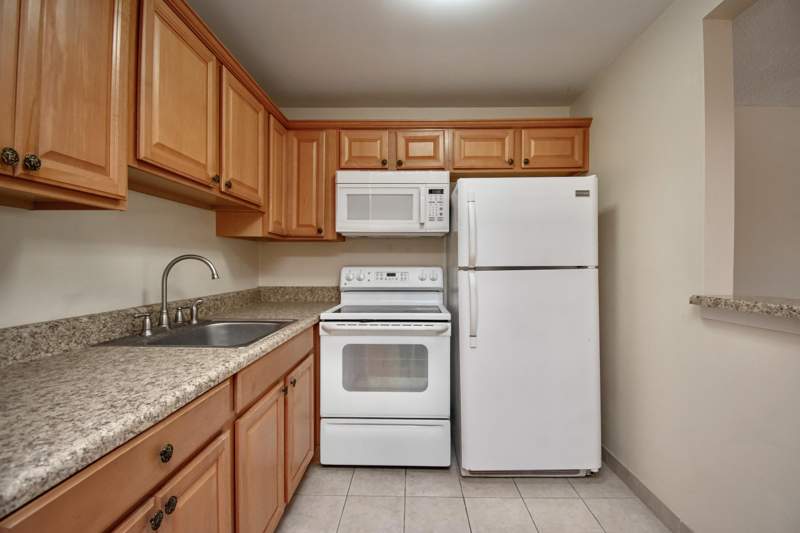 1 bedroom Condominium at 197 Andover H, Century Village-Andover Condos, West Palm Beach — photo 2