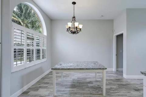 13383 Temple Boulevard, West Palm Beach FL - photo 6 of 26